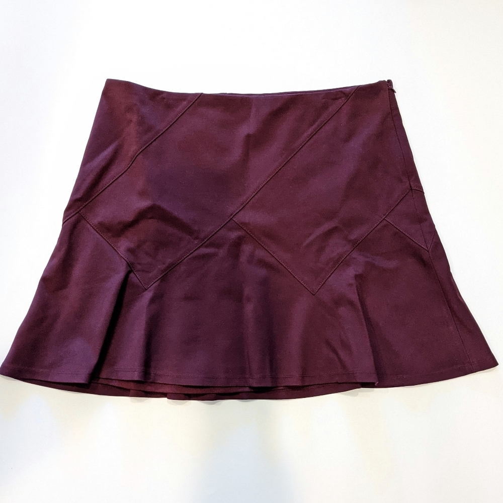 Seamless Ponte Fit-And-Flare Skirt - NWT - 16